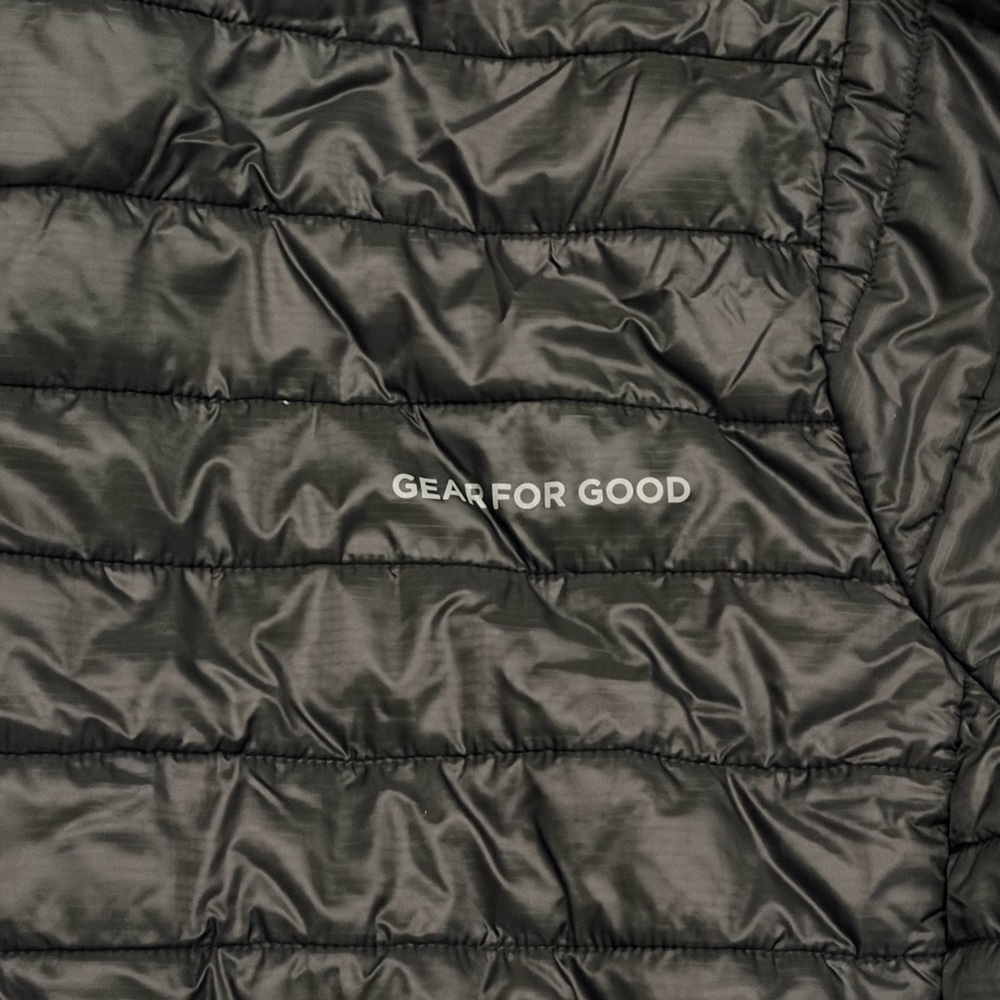 Cotopaxi Men's Capa Insulated Hooded Jacket in charcoal - Picture 6 of 10
